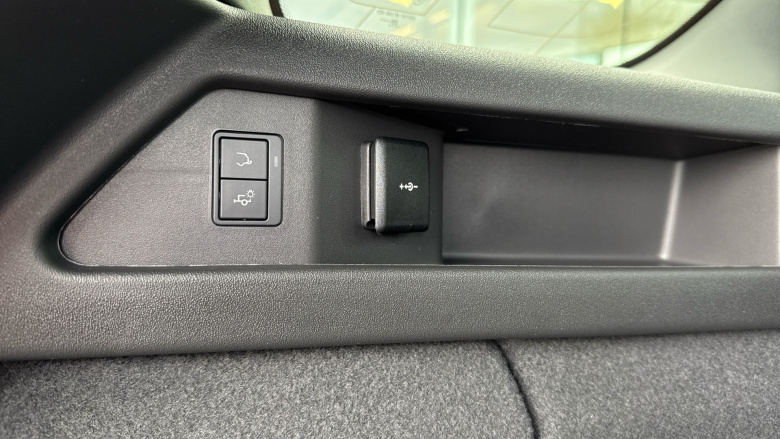 Land Rover Discovery Sport 1.5 P270e Landmark 5dr Auto [5 Seat] Station Wagon